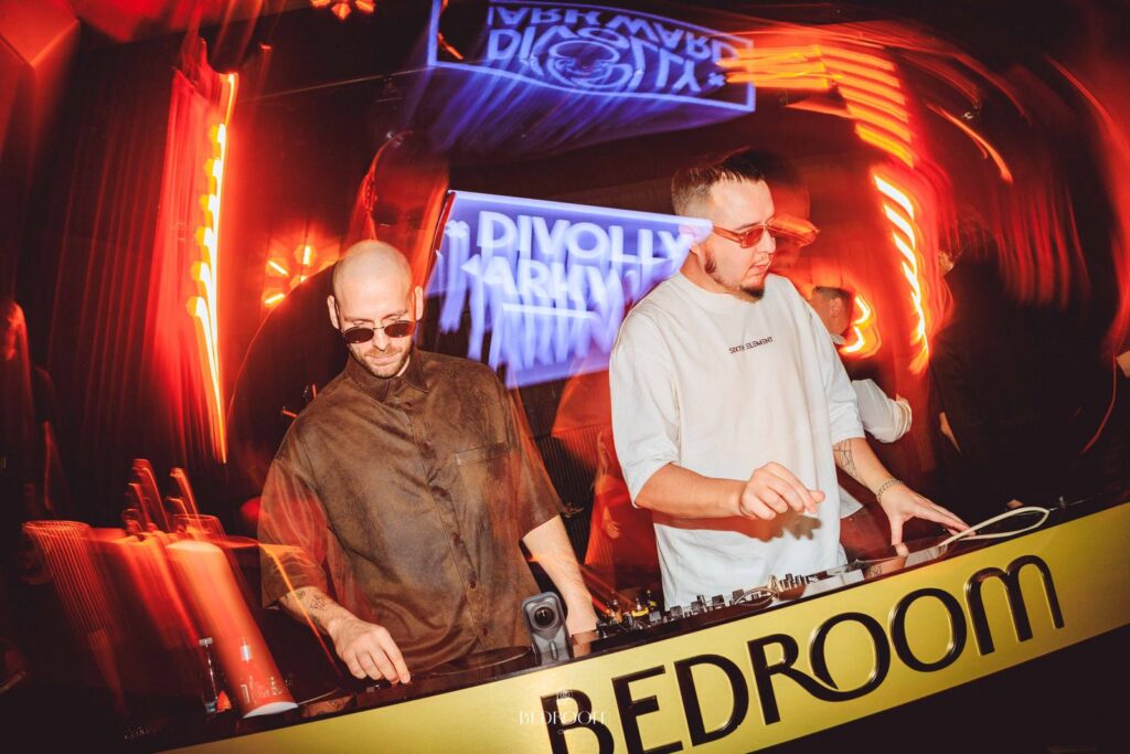 Divolly & Markward DJ set at Bedroom Beach